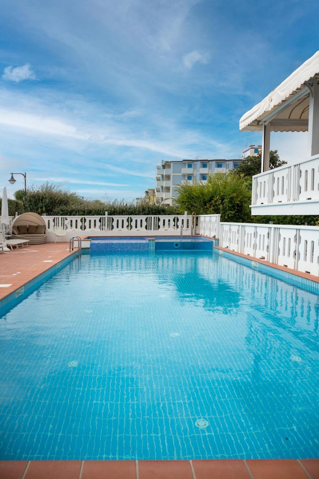 Hotel Savoy Caorle Exterior photo